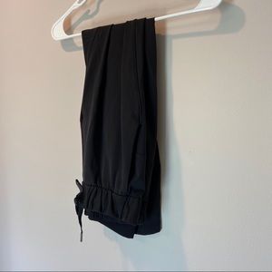Lululemon On the Fly pants
